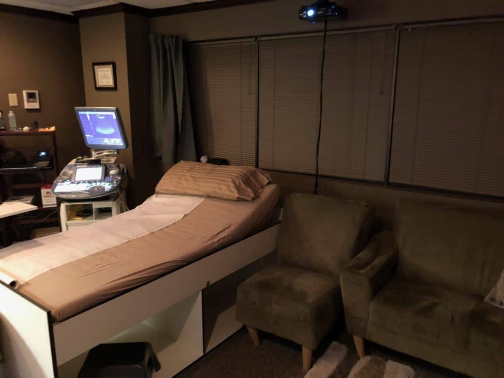 The scanning bed.